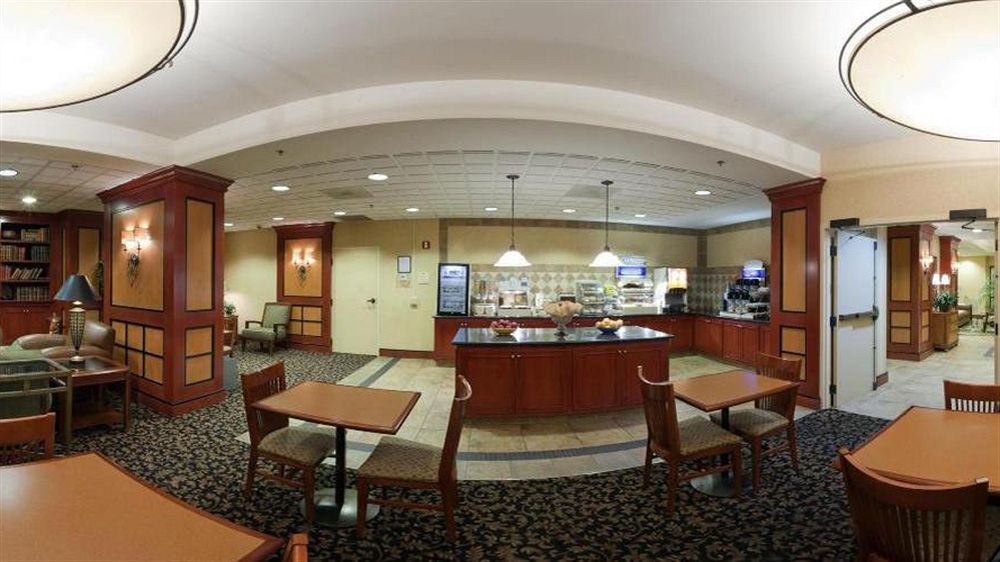 Express & Wayne By Ihg 3*