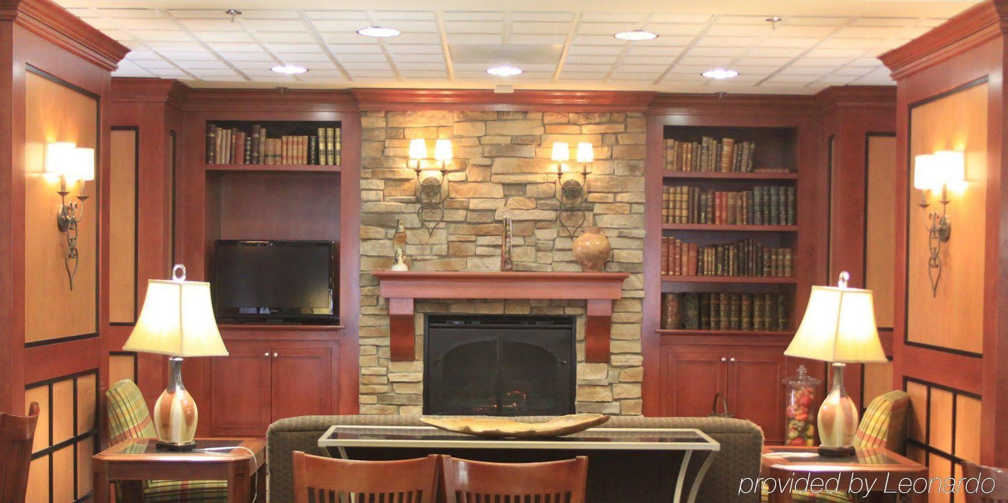 Express & Wayne By Ihg Hotel Ellisville