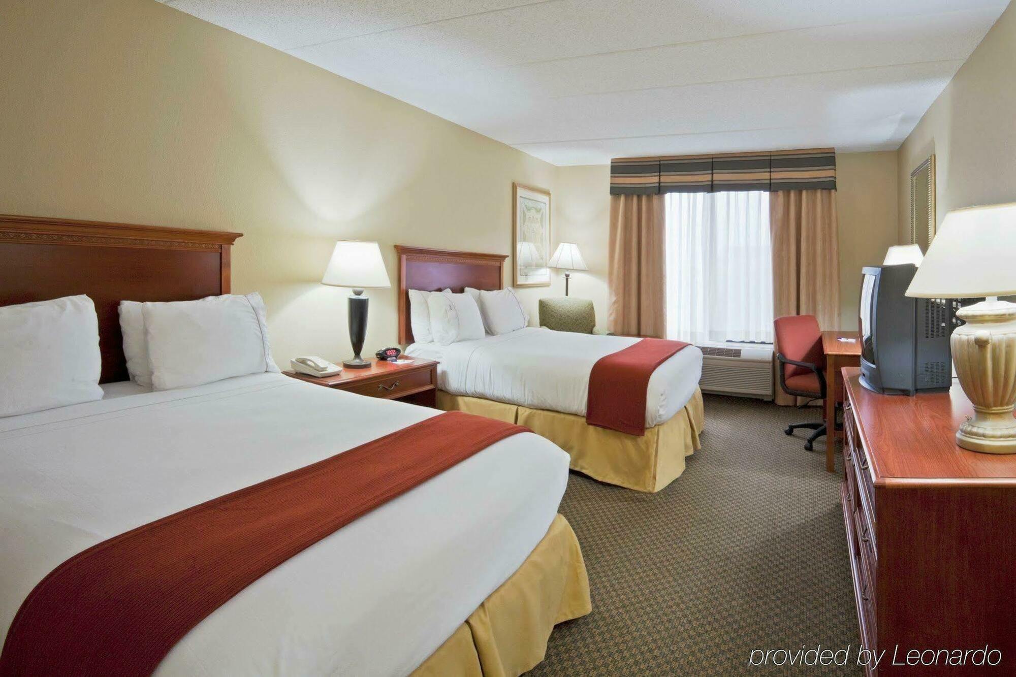 Hotel Express & Wayne By Ihg Ellisville
