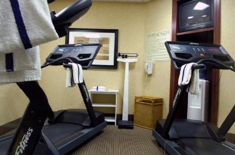 Express & Wayne By Ihg Ellisville
