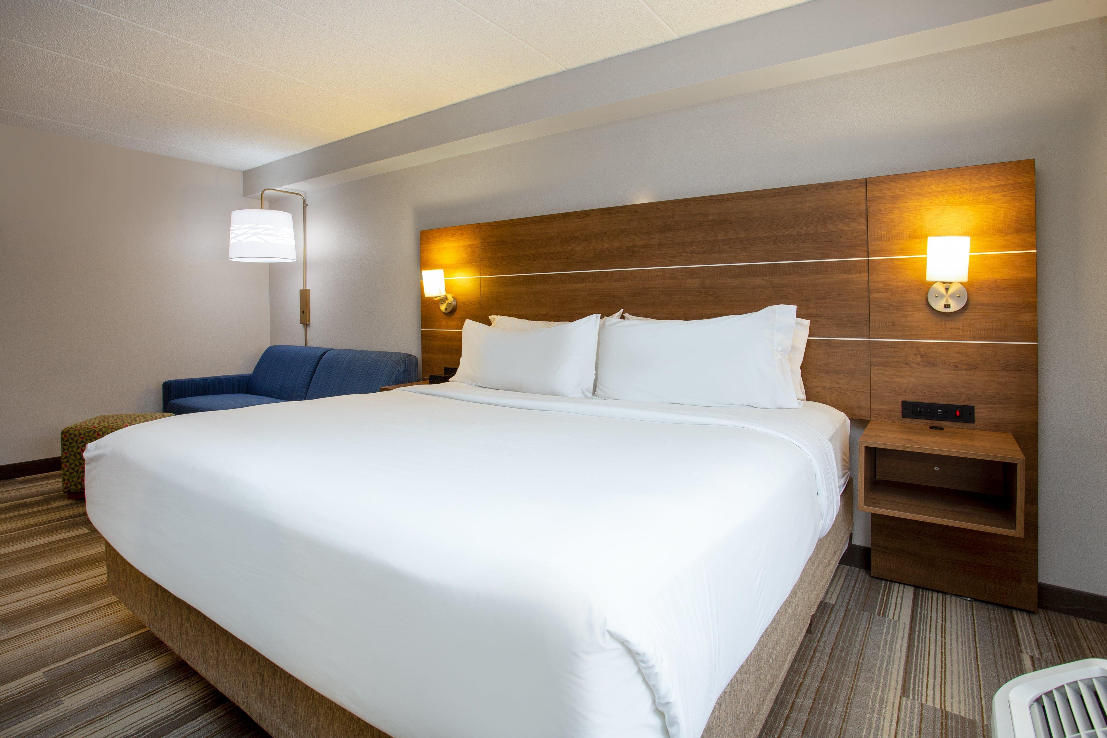 Express & Wayne By Ihg Hotel 3*
