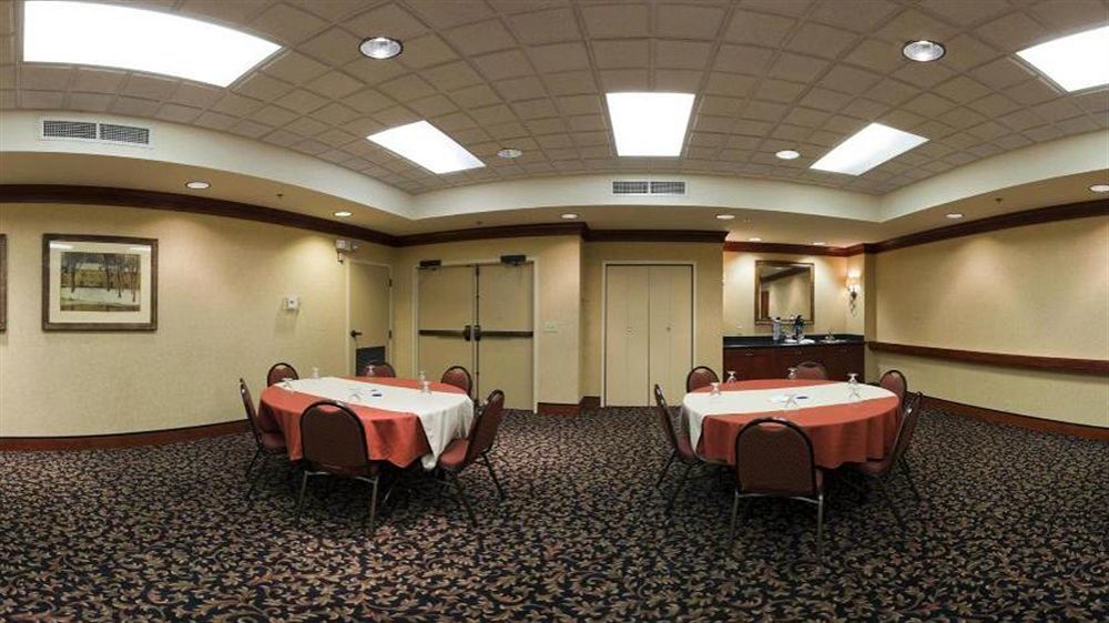 Express & Wayne By Ihg 3* Ellisville