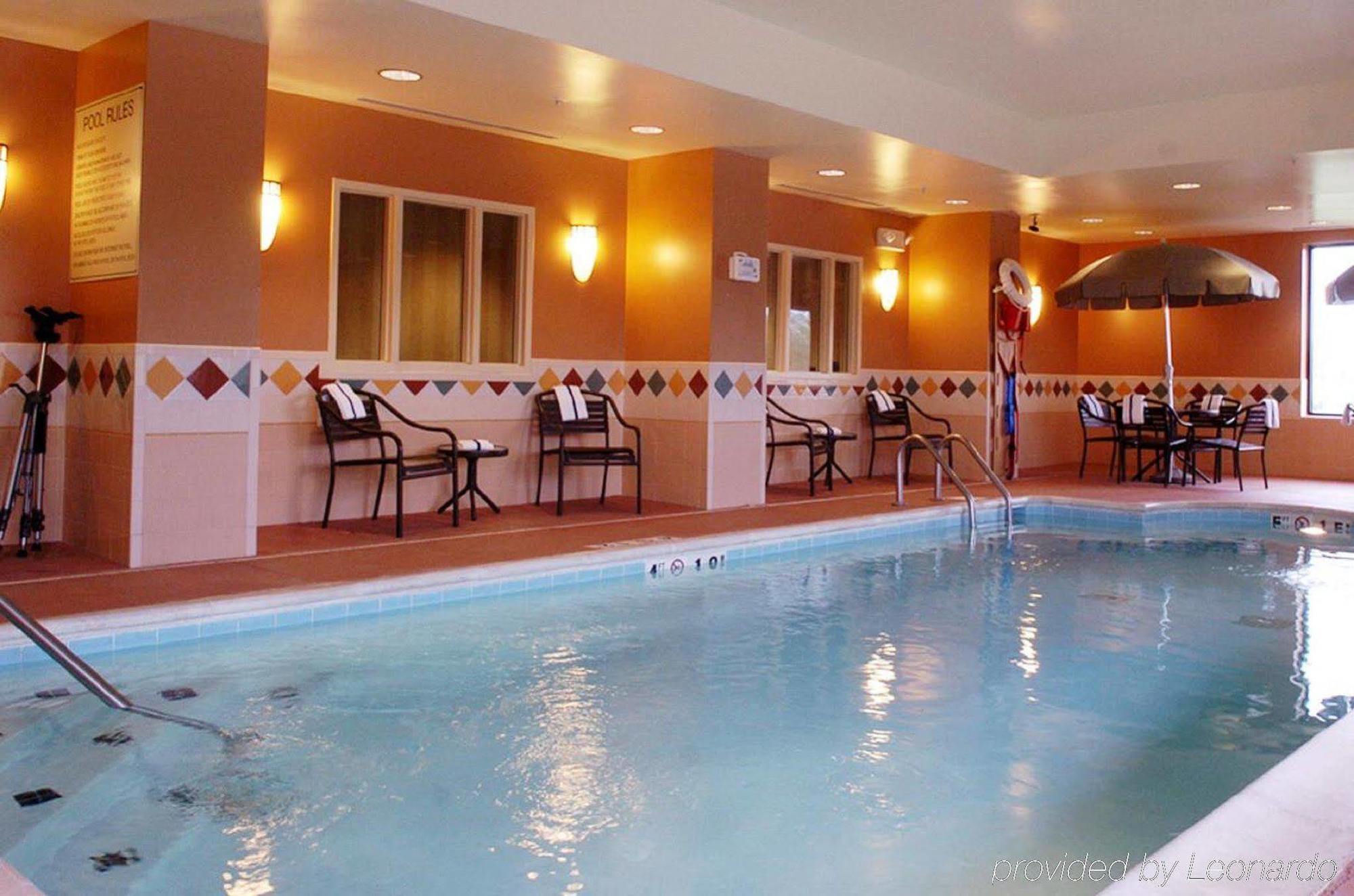 Express & Wayne By Ihg Ellisville