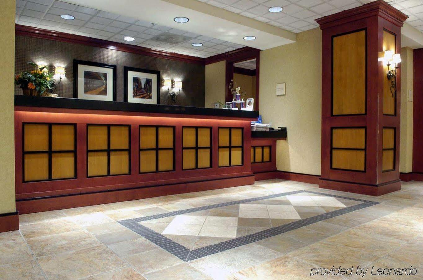 Hotel Express & Wayne By Ihg