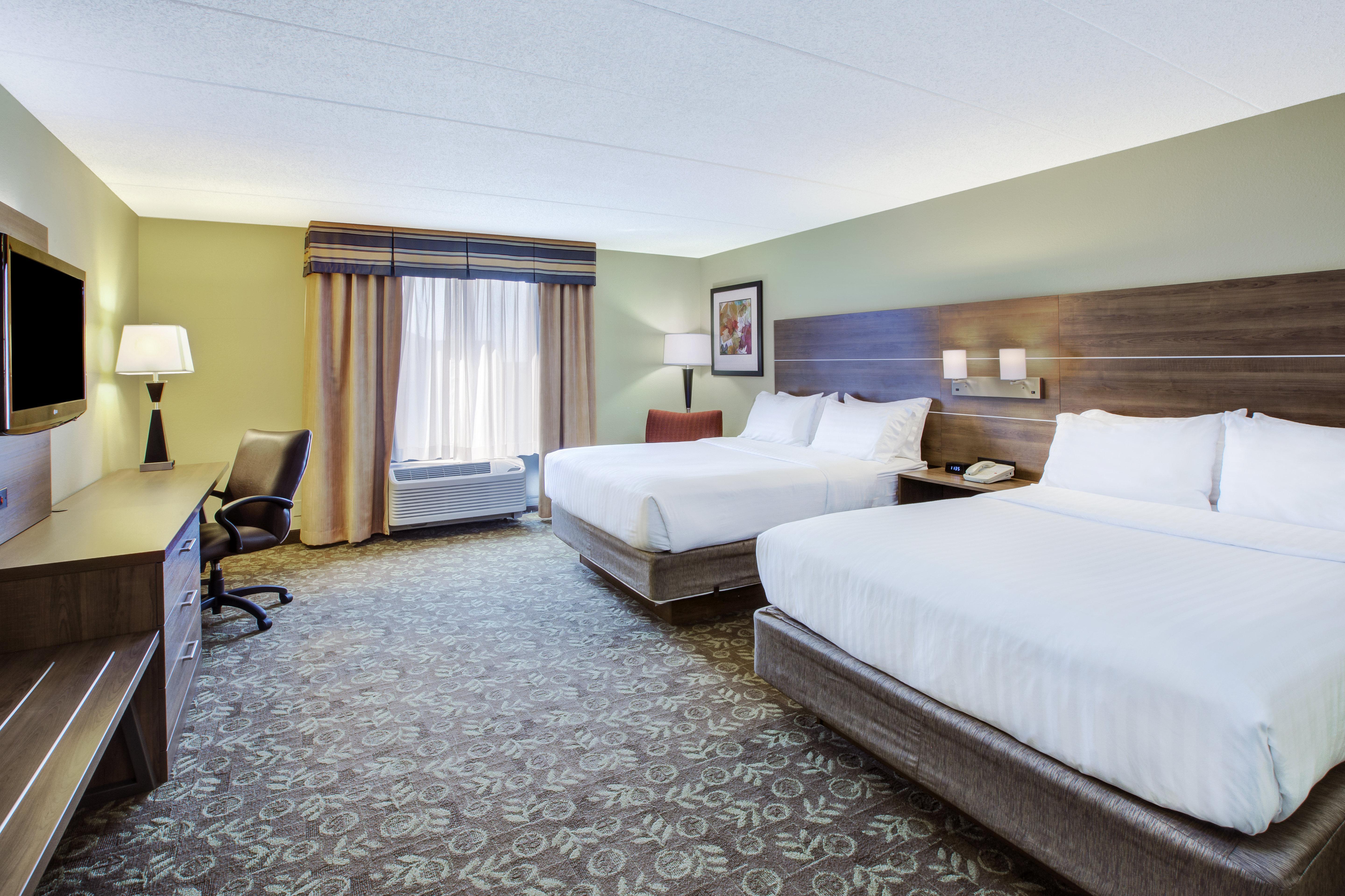 Express & Wayne By Ihg Hotel